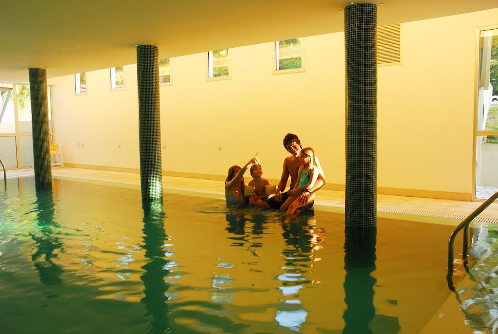 Howard Johnson Plaza Resort & Casino Mayorazgo Paraná Exterior foto The swimming pool at the hotel
